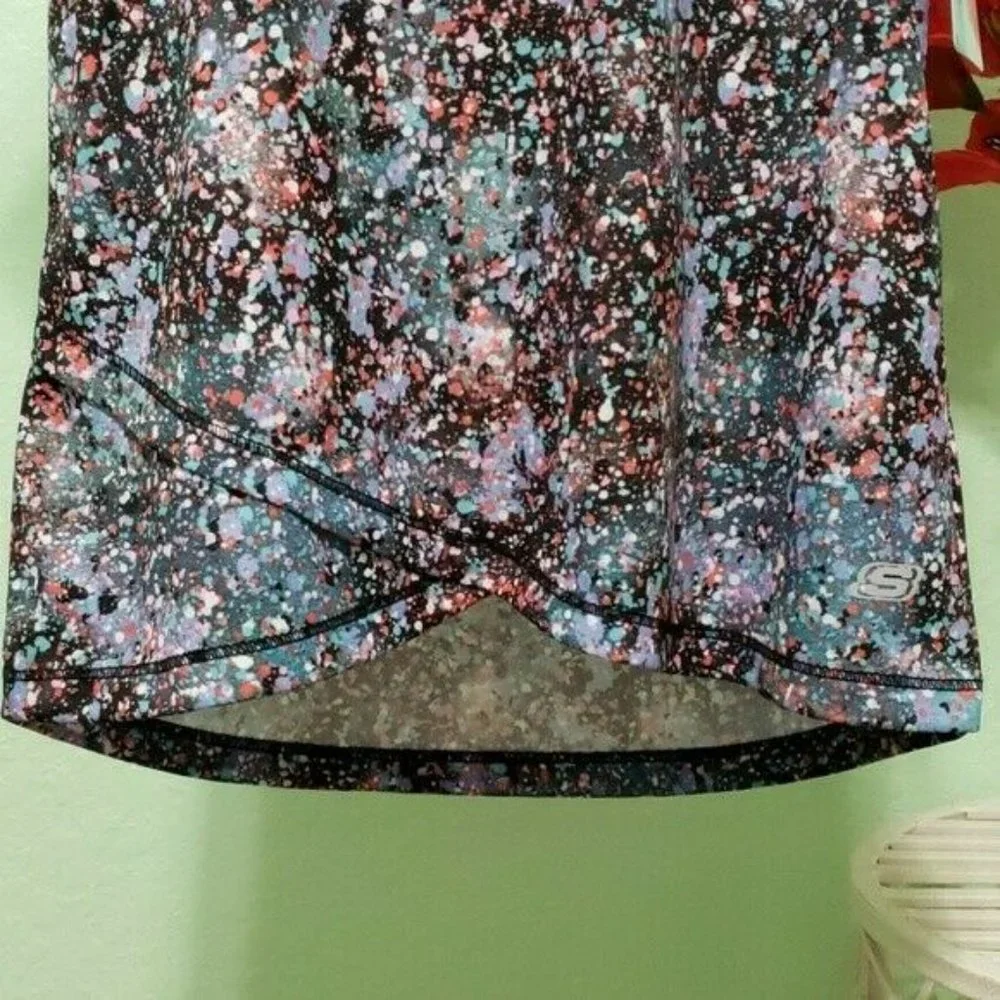 SKECHERS girl's shirt